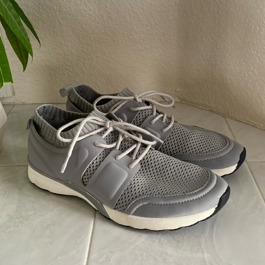 Zara Basic Mesh Sneakers